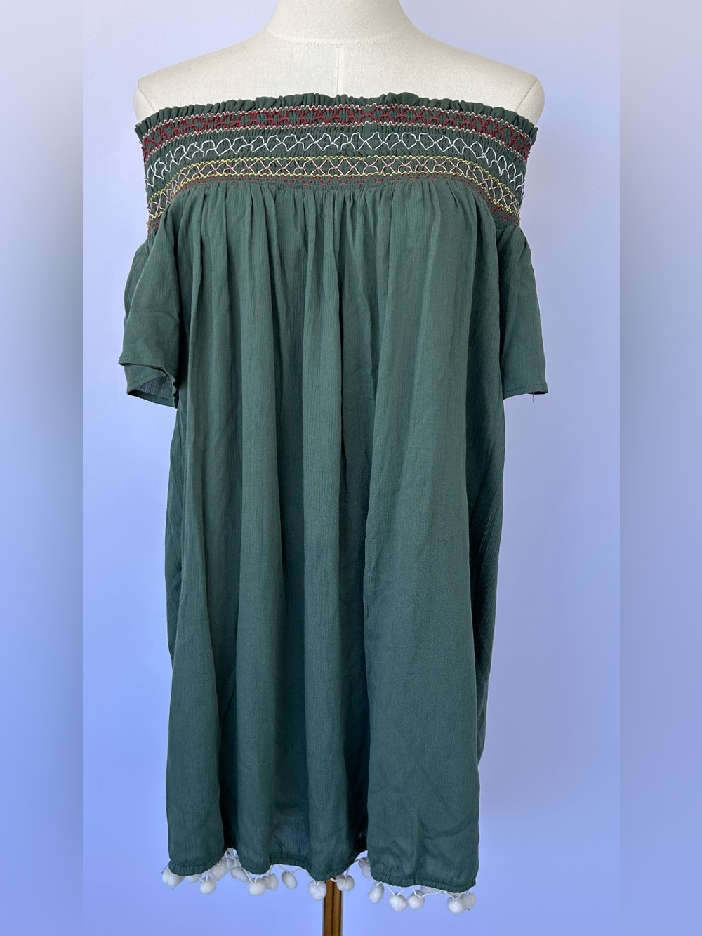 Angie Women’s Art Fest Dress Smocked Shoulders Pom Pom‎ Hem Size Large